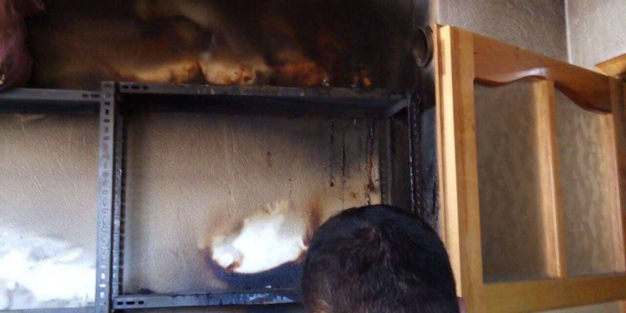 Saimbeyli’de pazarcı esnafının ürünleri yangında kül oldu