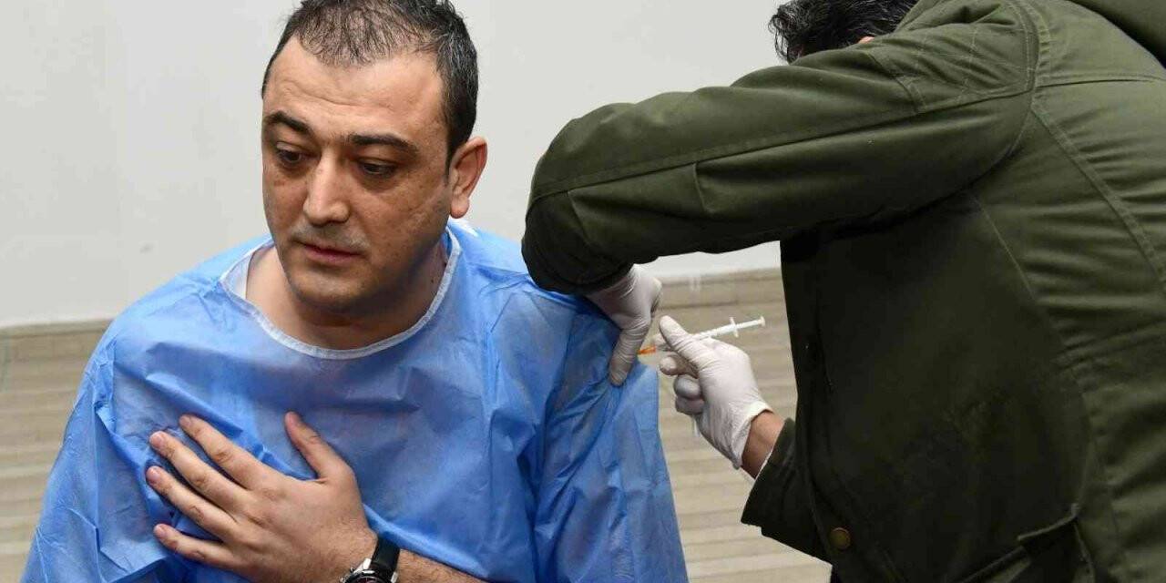 Vaka sayısının sıfır olduğu Çatak’ta 3. doz aşı seferberliği