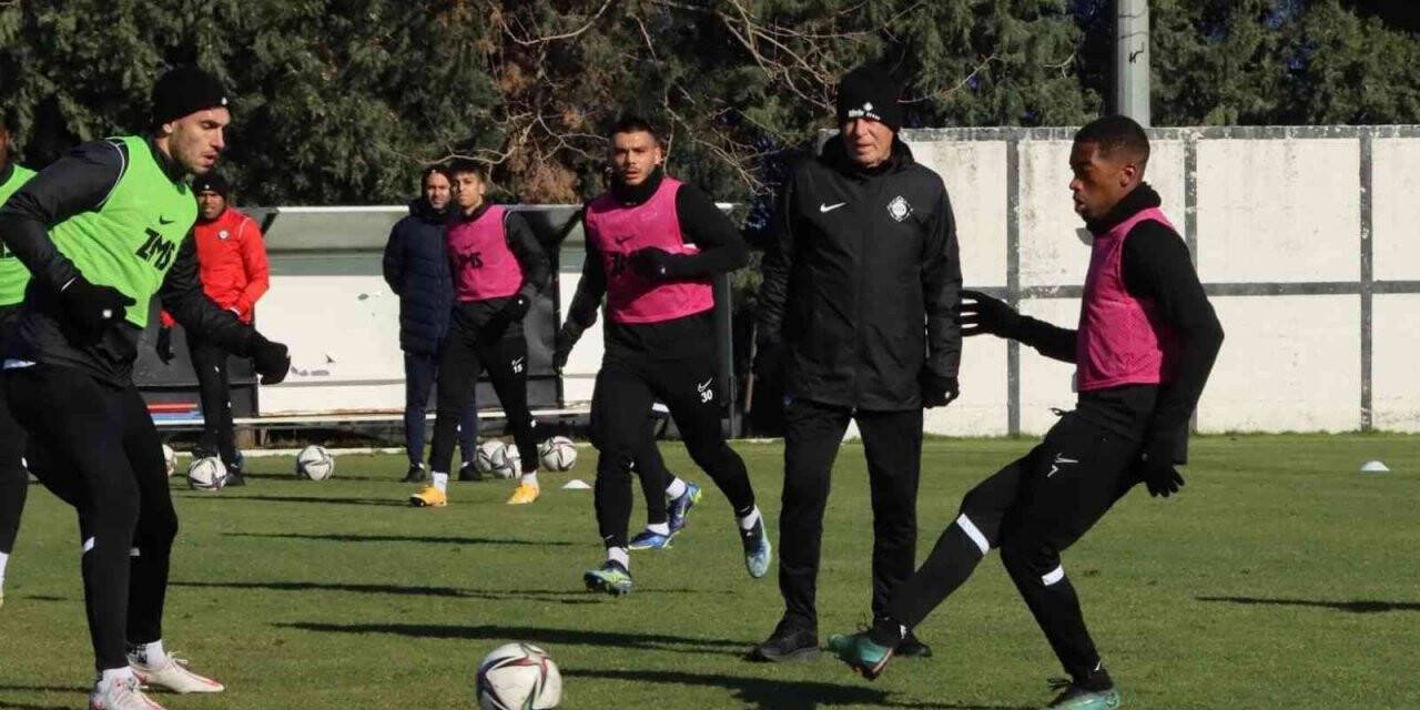 Altay’da Kasımpaşa maçı hazırlıkları tamamlandı