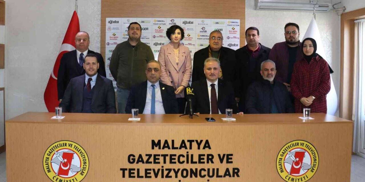 Çakır, “ Faizlerin düşürülmesi Türkiye ekonomisi için çok önemli”