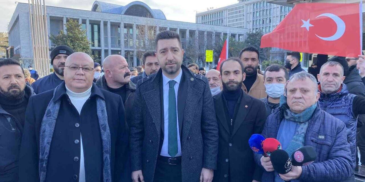 İBB önünde “557 çalışanın terör bağlantısı” protestosu