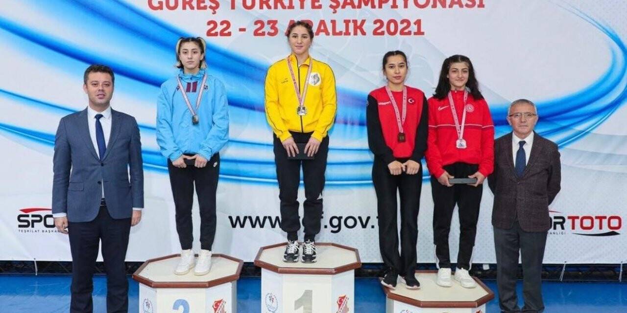 Bartın Üniversitesi öğrencisi Zeynep Yetgil, Türkiye Şampiyonu oldu