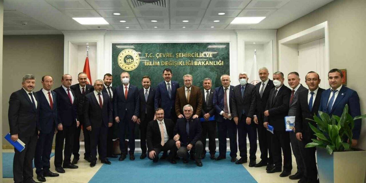 Kütahya heyetinden Bakan Kurum’a teşekkür ziyareti