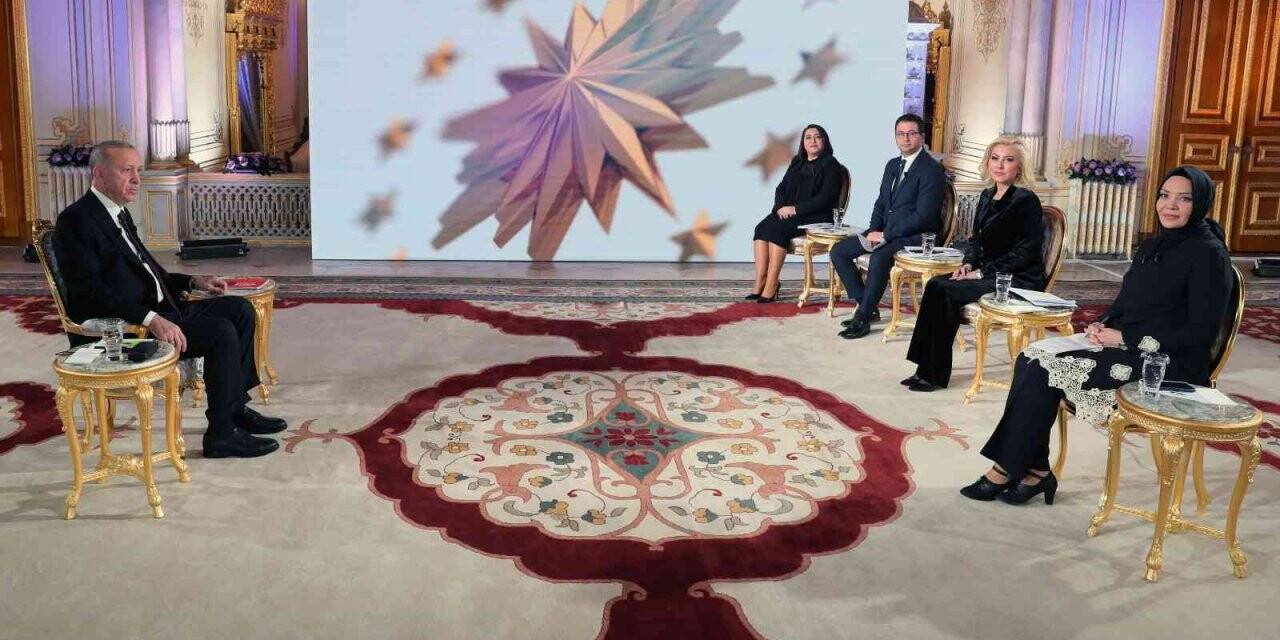 Cumhurbaşkanı Erdoğan: “Türk Lirası mevduatlar 23,8 milyar liranın üzerinde arttı”