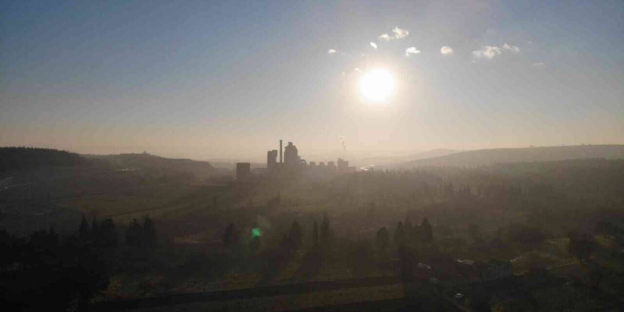 Balıkesir’i kar yerine sis bastı