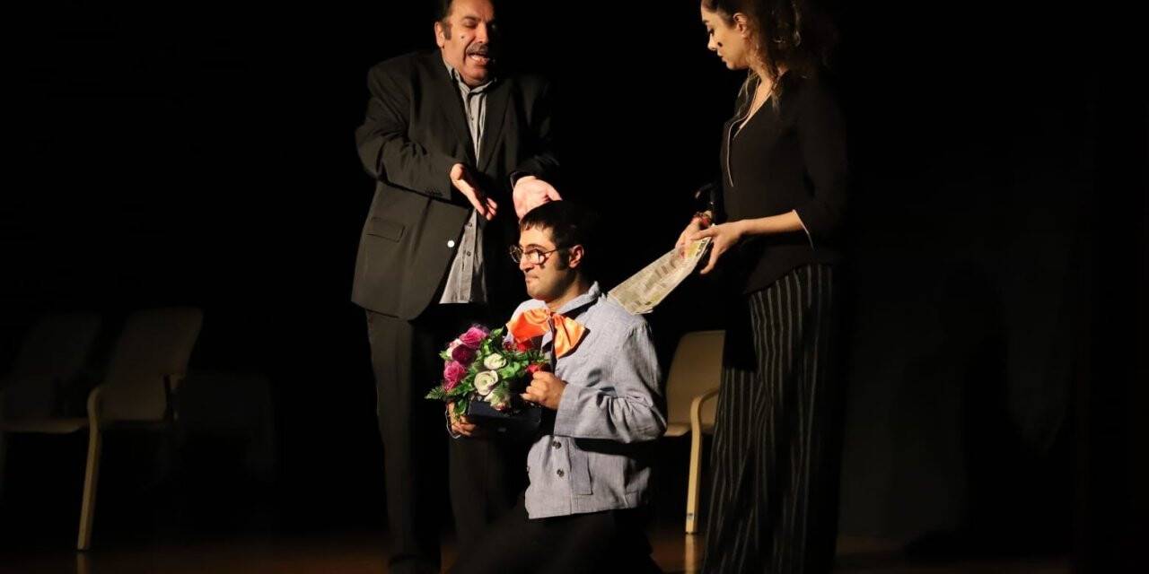 “Hayat Kime Güzel?” tiyatro oyunu Kartal’da sahnelendi