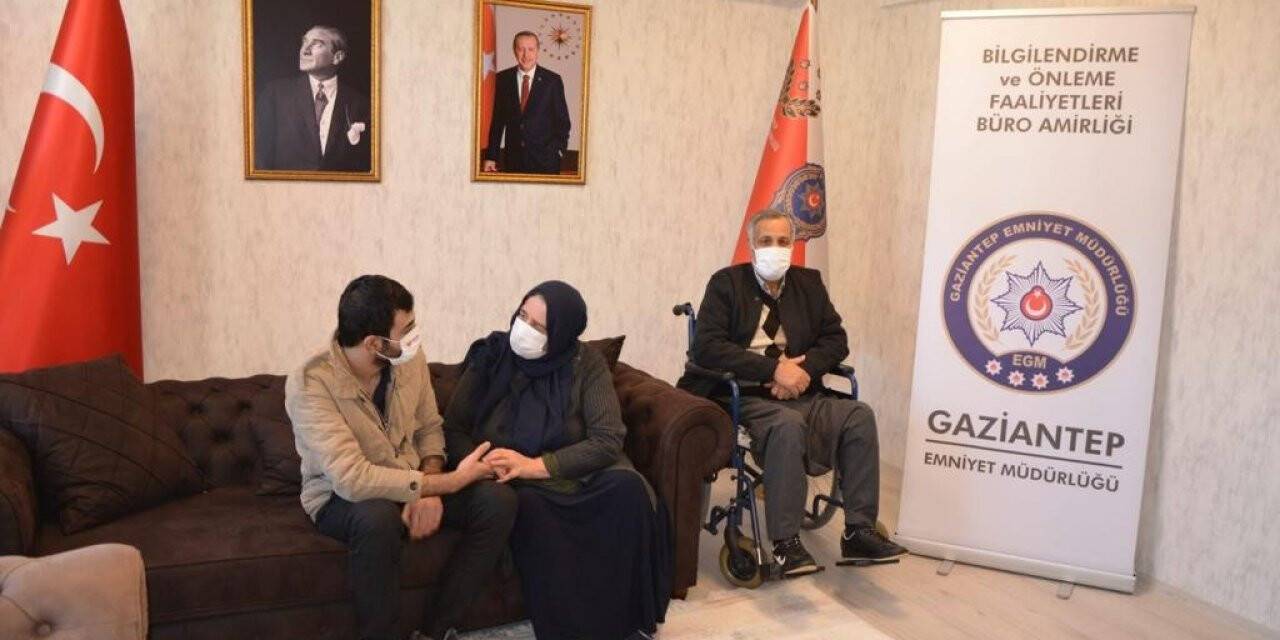 Teslim olmaya ikna edilen terörist, ailesine kavuştu