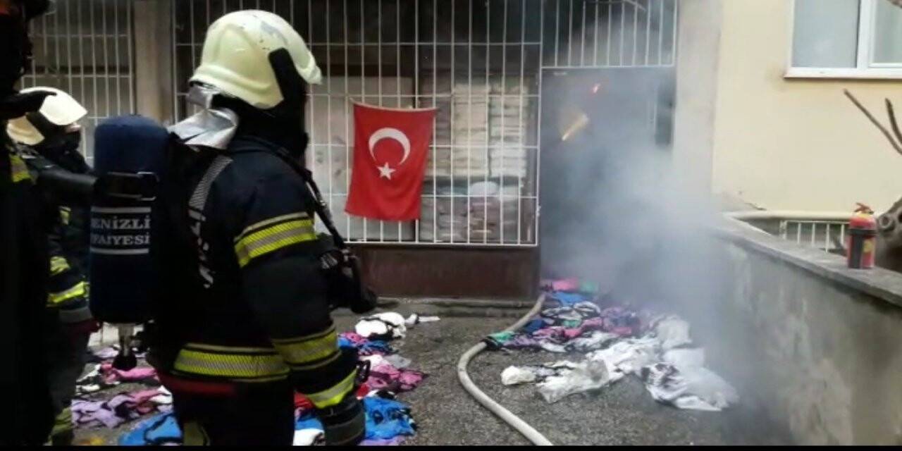 İşyerinde çıkan yangında papağan telef oldu