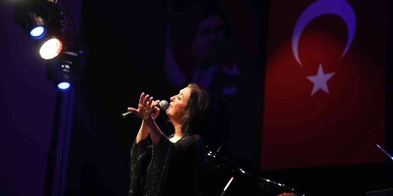 Talas Belediyesi 2021’i ‘Melihat Gülses ve Tanini Trio’ konseri ile bitirdi