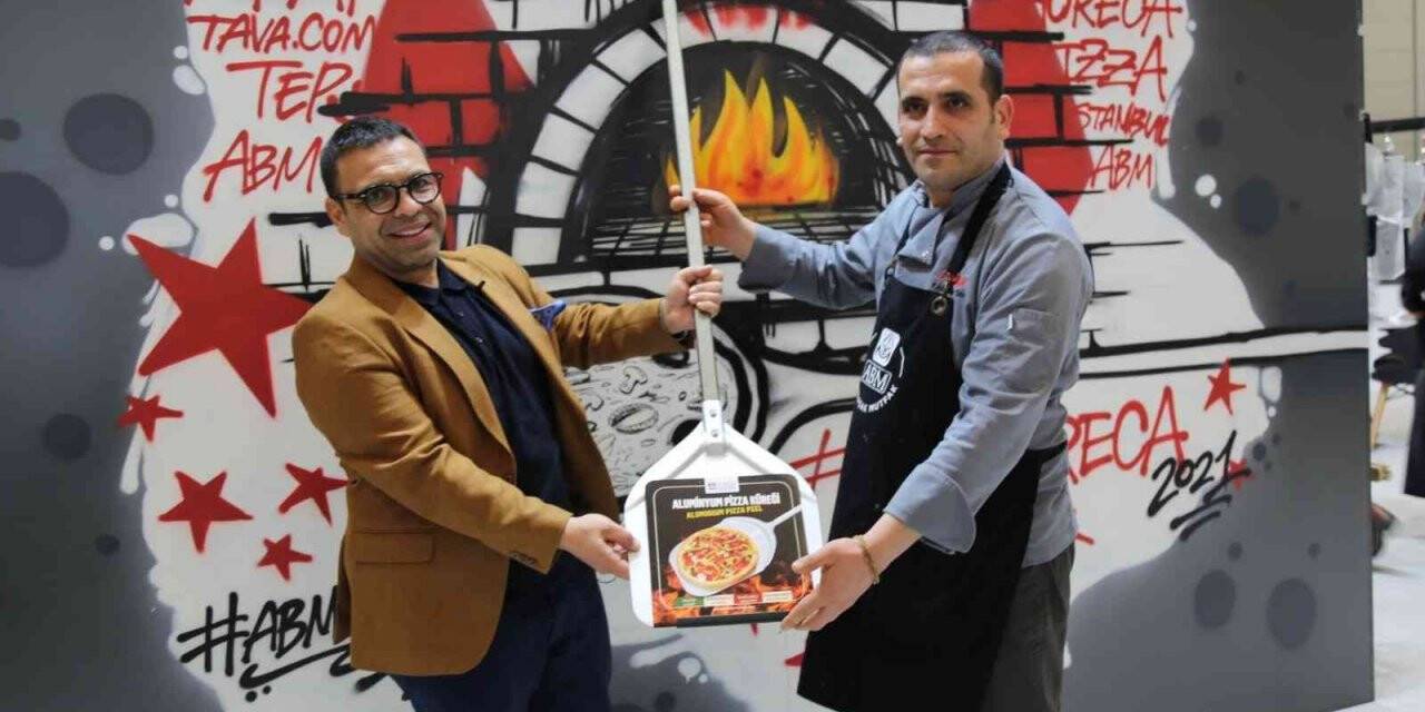 Aşçılar Federasyonu’nun hediyesi, Ünlü Şovmen Karacan’ı korkuttu