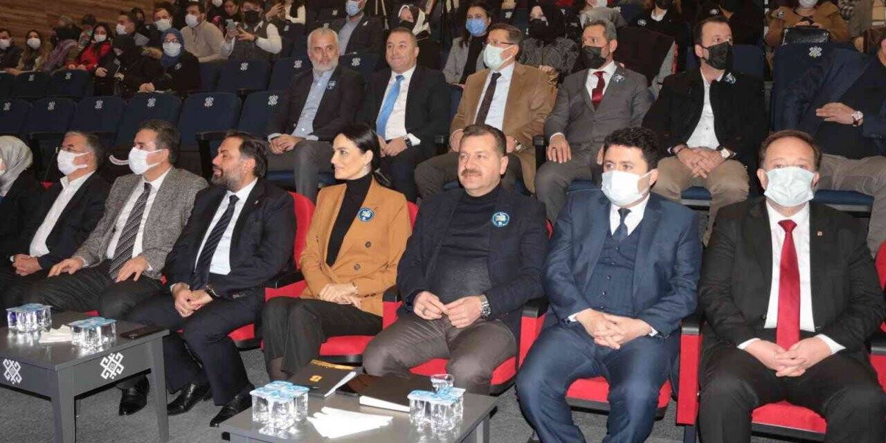 AK Parti 2023 seçimlerine eğitimle hazırlanıyor