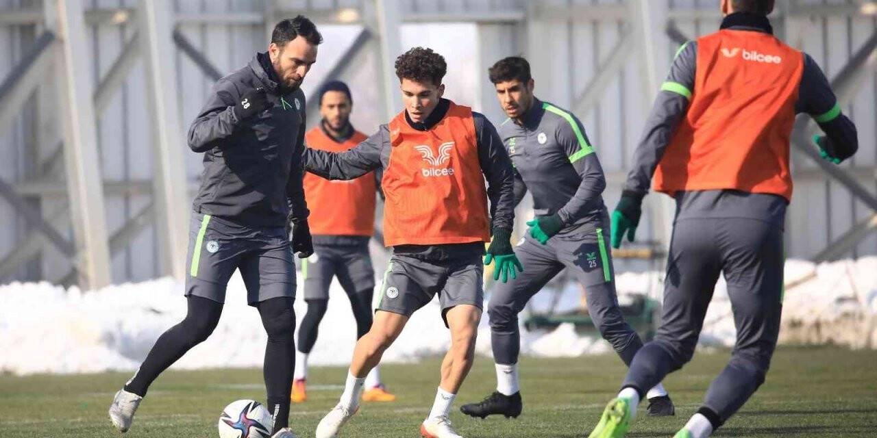 Konyaspor, Beşiktaş’a hazırlanıyor