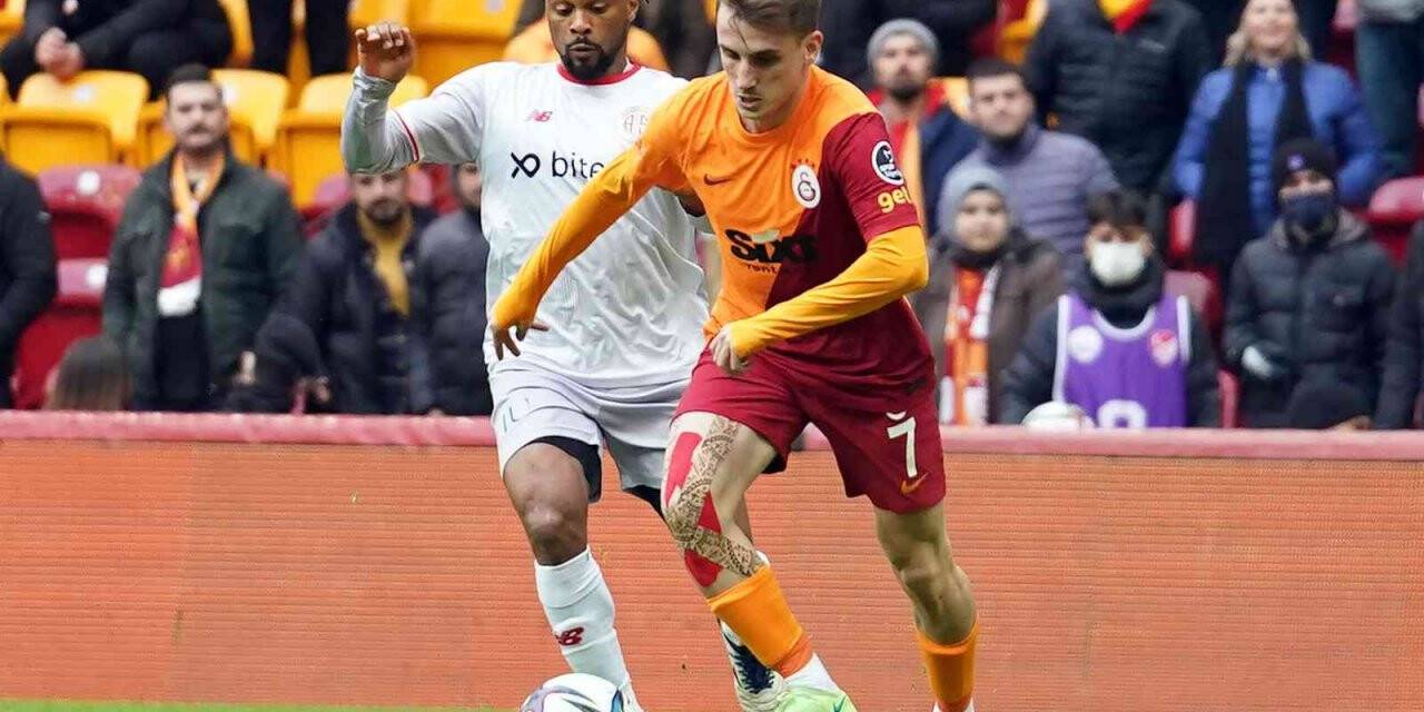 Spor Toto Süper Lig: Galatasaray: 0 - Antalyaspor: 0 (Maç devam ediyor)
