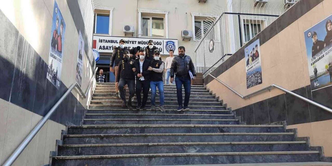 Öldürdüğü kişinin cesedini ön koltukta Yalova’ya kadar götürdü