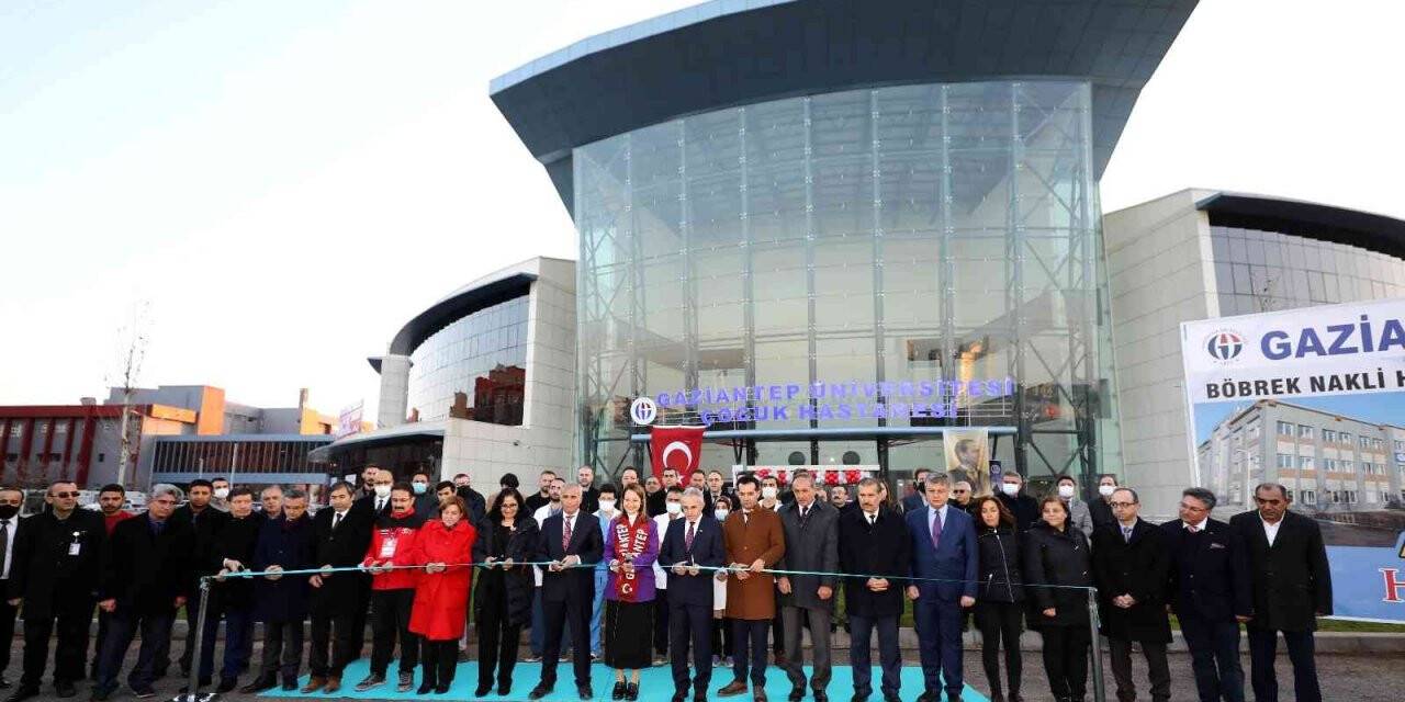 Cumhurbaşkanı Erdoğan, GAÜN’de yapılan hastaneleri hizmete açtı