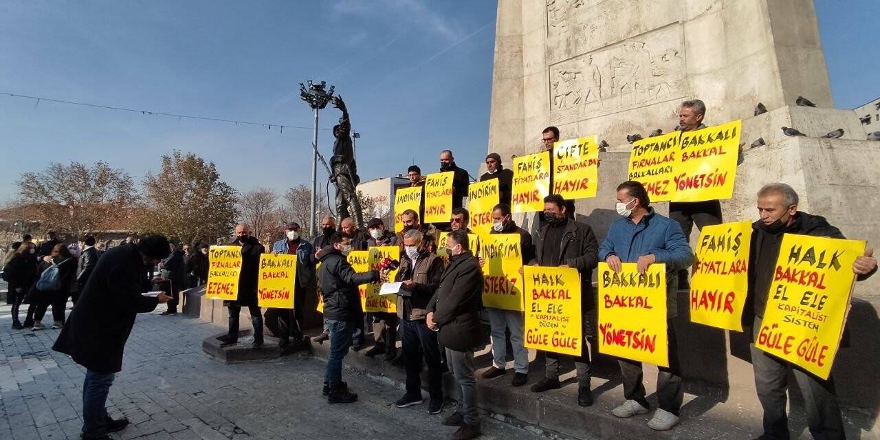 Mahalle bakkalları süpermarketlere karşı sokağa indi