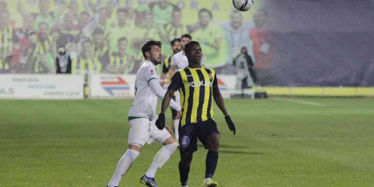 Spor Toto 1. Lig: Menemenspor: 0 - Bursaspor: 0