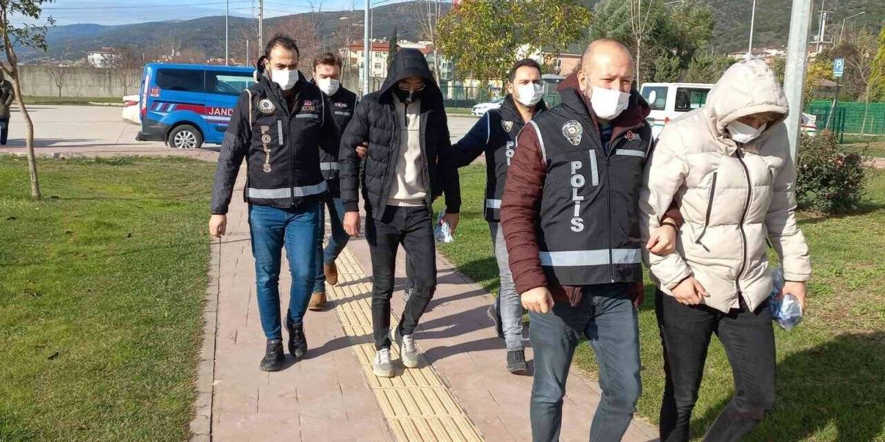 Araçlarında 520 kilo etil alkol ele geçirilen 3 şahıs tutuklandı