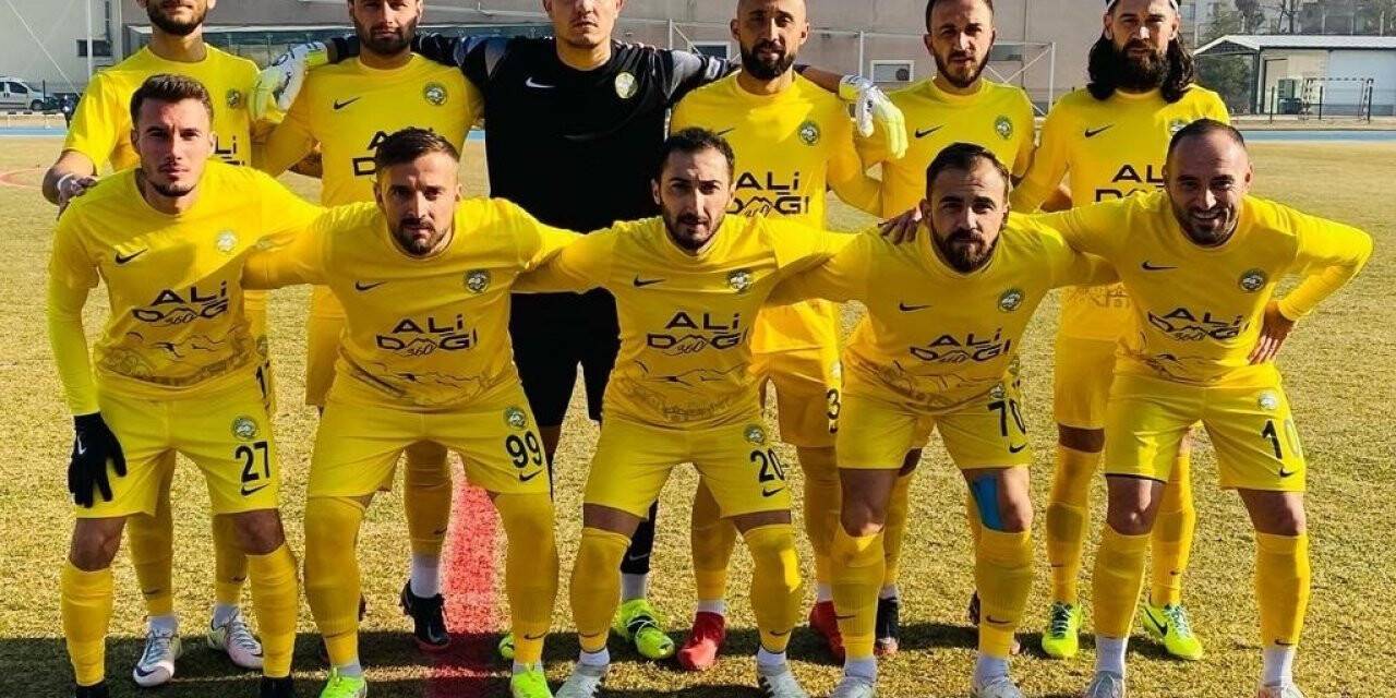Talasgücü Belediyespor ilk yarıyı namağlup lider tamamladı