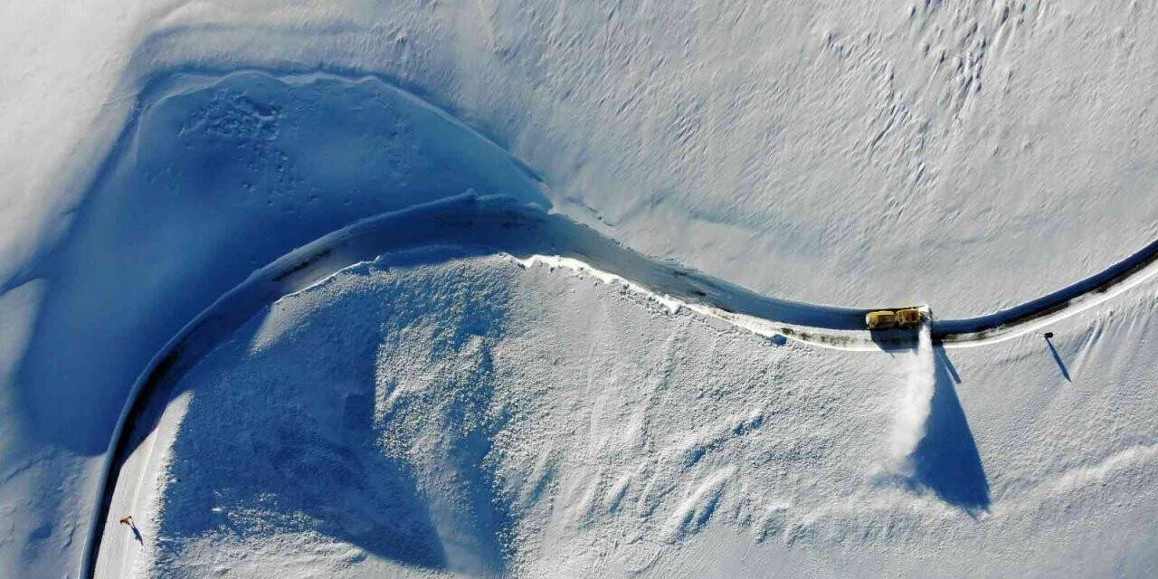 Muş’ta kar kalınlığı 4 metreye ulaştı