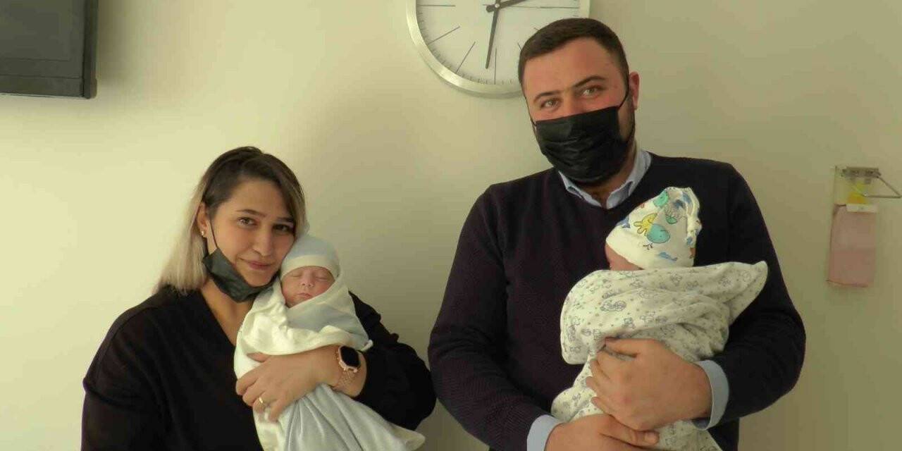Erken doğan ikizler 3 ay sonra korona virüsü atlattı