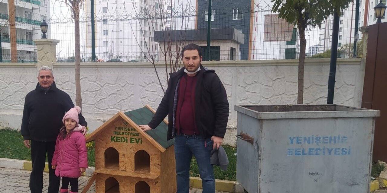 Yenişehir Belediyesi atık malzemelerden sokak hayvanların için yuva yaptı