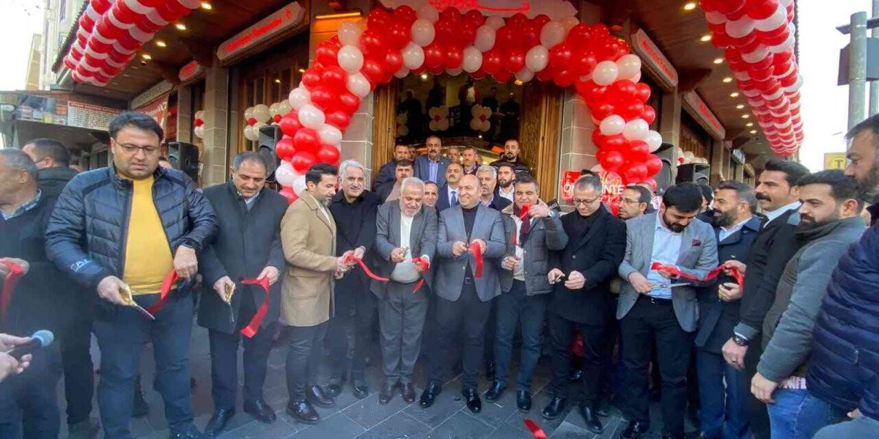 Hacıbaba Pastaneleri büyümeye devam ediyor 24’üncü şubesini açtı