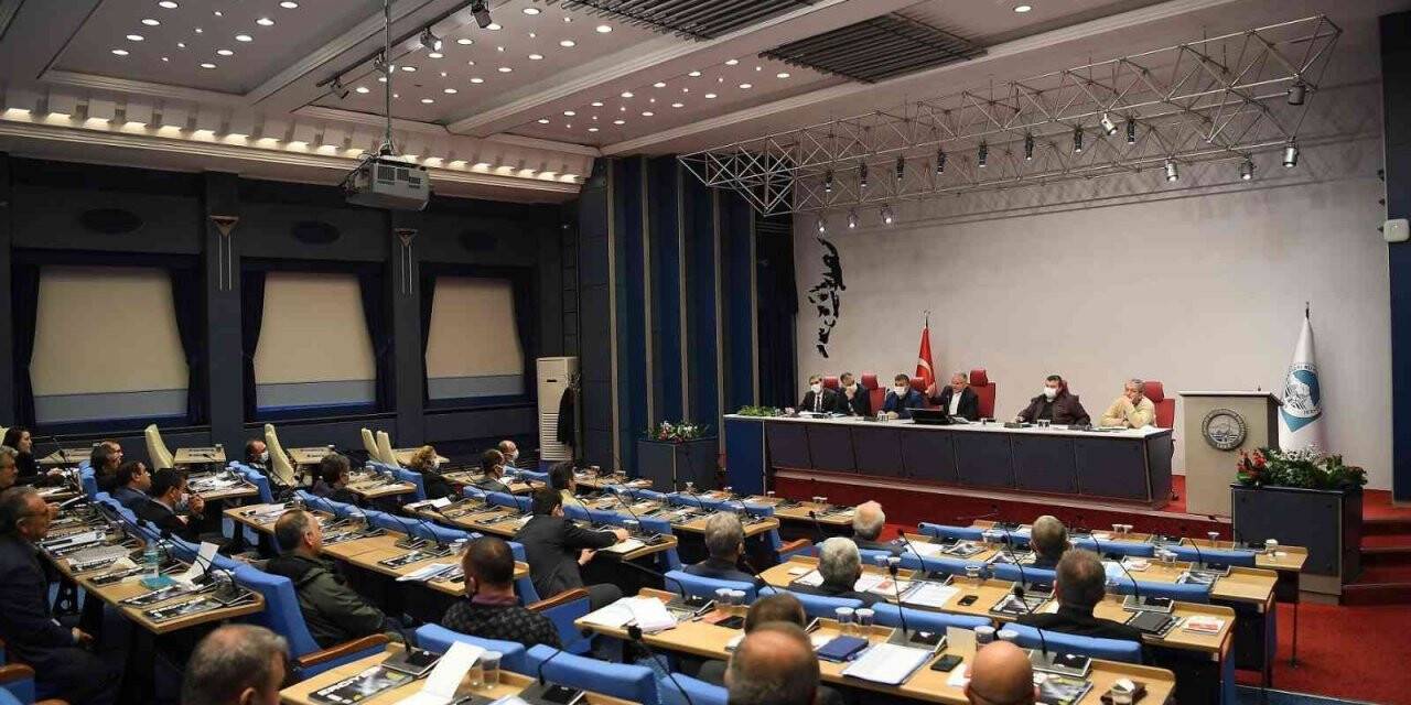 Başkan Büyükkılıç’tan 5.5 saatlik ‘değerlendirme toplantısı’