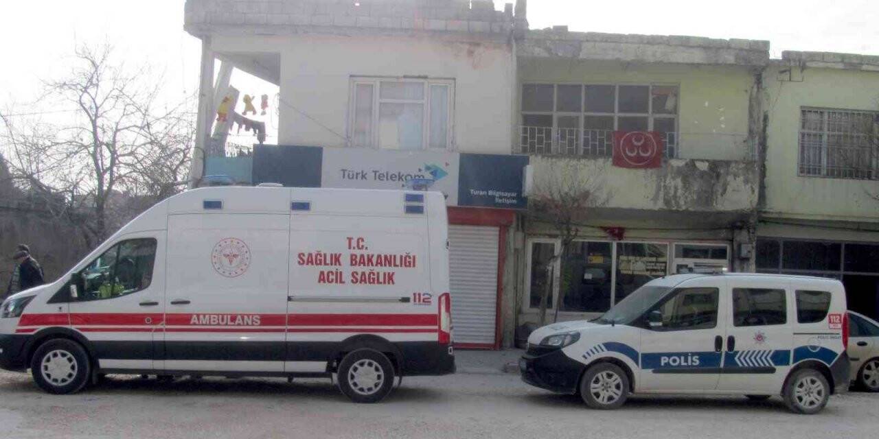 Yalnız yaşayan yaşlı adam evinde ölü bulundu