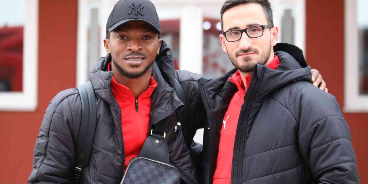 Sivasspor kafilesi Kayseri’ye gitti