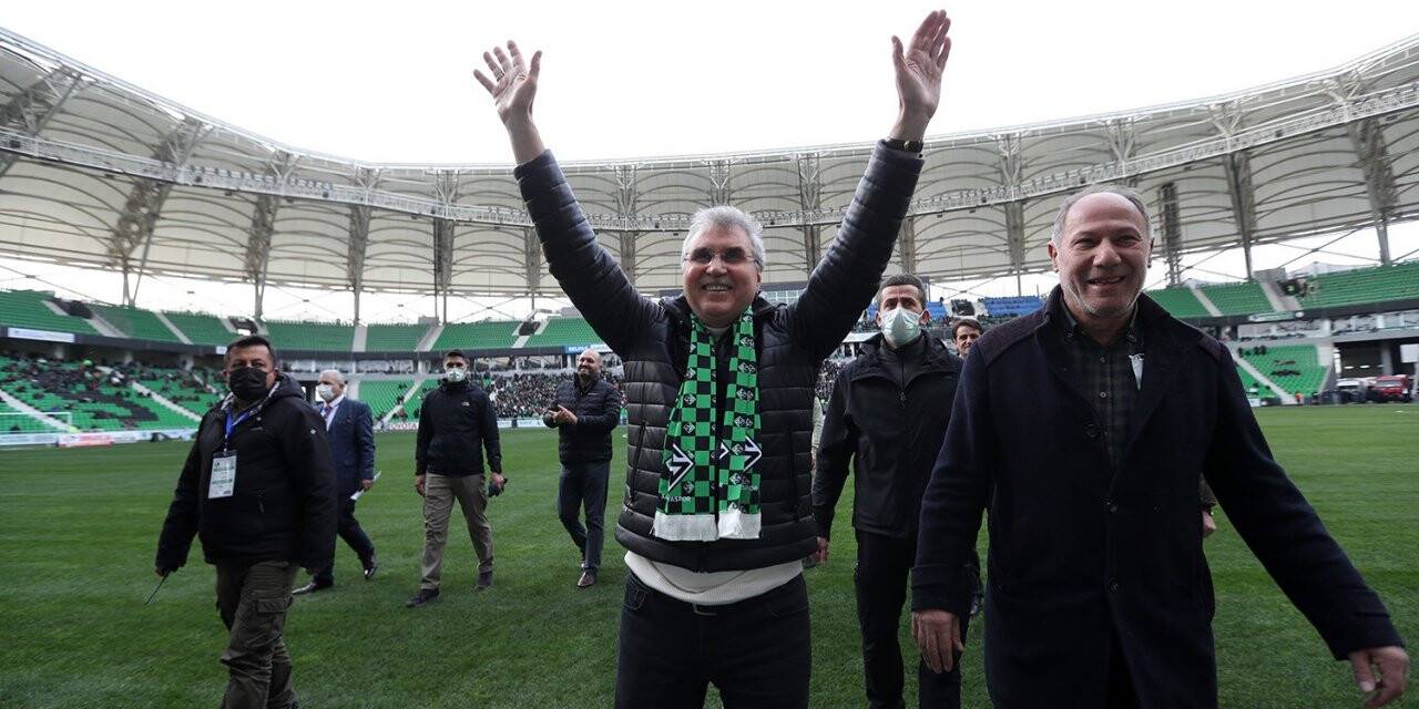 Başkan Yüce: “Sakaryaspor bu yıl şampiyon olacak”