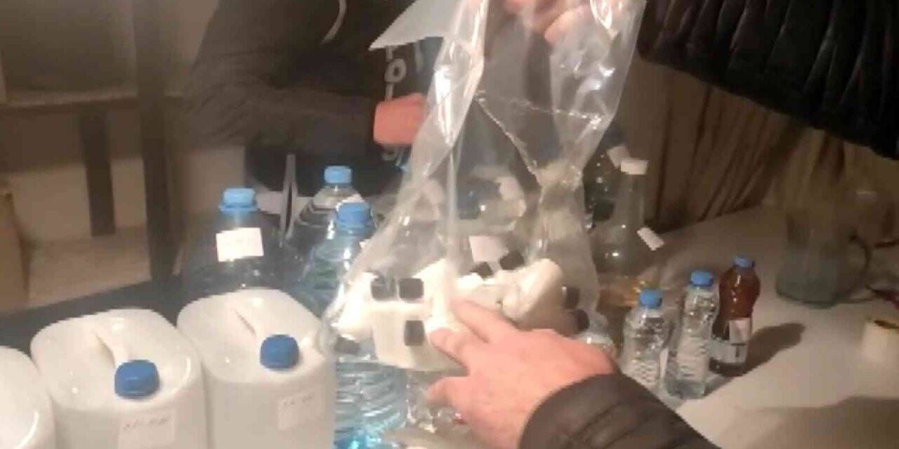 Litrelerce kaçak alkol ele geçirildi