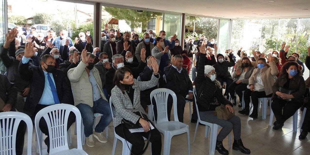 PSAKD Çeşme Şubesi’nde Sedat Mutlu güven tazeledi