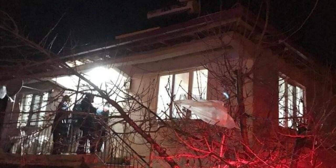 Şuhut’ta bacadan çıkan yangın korkuttu