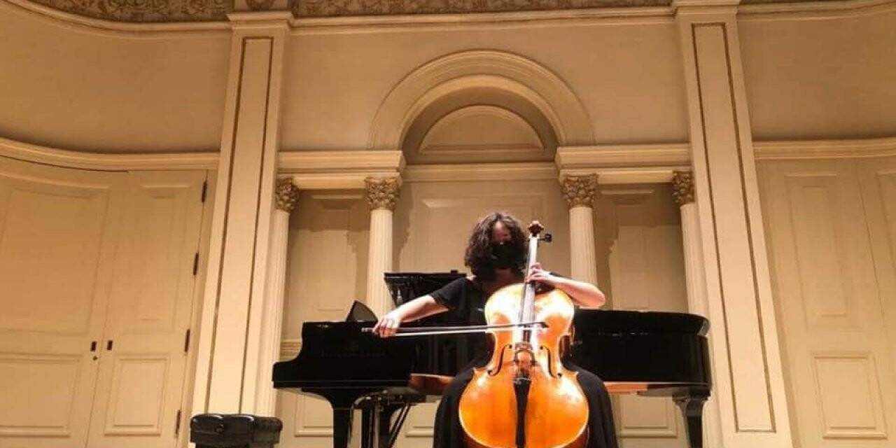 ADÜ Devlet Konservatuarı Öğrencisi Oygür birincilik ödülünü aldı