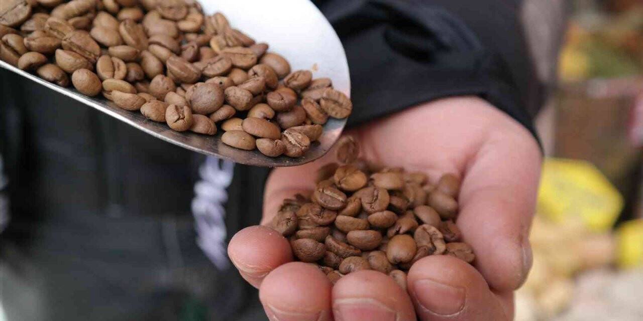 Esnaf tabelasına 50 gram kahve fiyatını da ekledi
