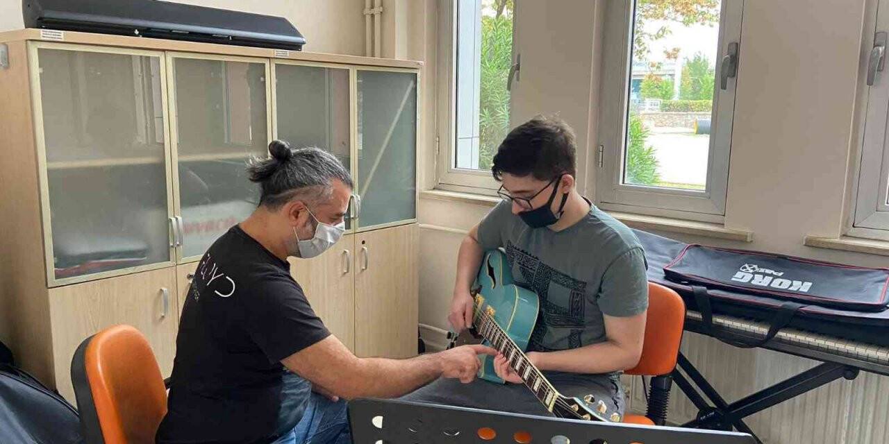 Pandemi sanat eğitimine engel olamadı