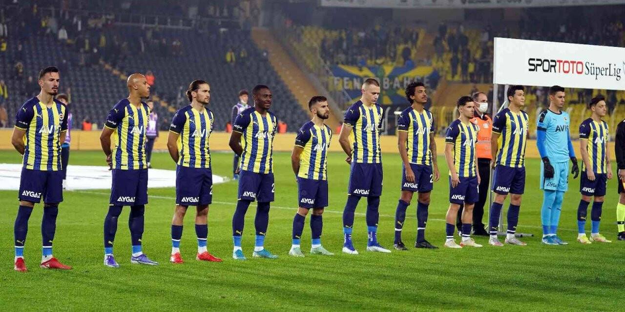 Fenerbahçe geçen sezona göre düşüşte