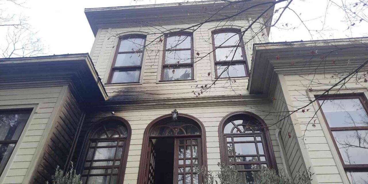 Bebek’teki tarihi İbrahim Paşa Köşkü’nde yangın: Korktuk, çığlık kıyamet vardı