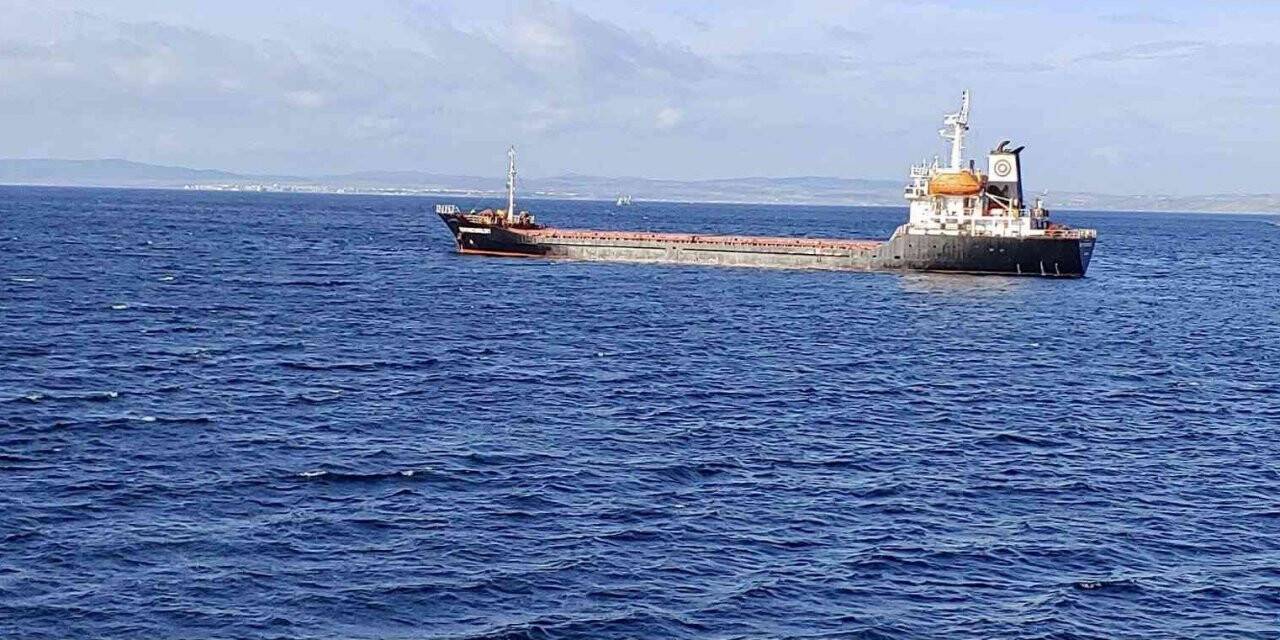 Çanakkale Boğazı’nda makine arızası yapan gemi kurtarıldı