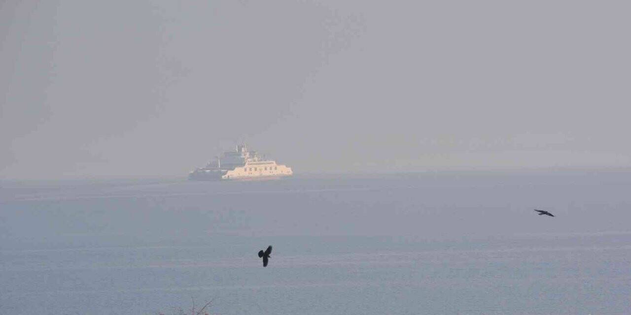 Türkiye’nin en büyük feribotunun Van Gölü’ndeki sisli yolculuğu