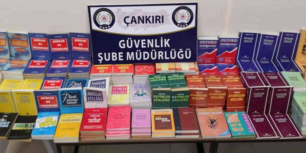 Korsan kitap satışı yapan iş yerlerine polisten baskın