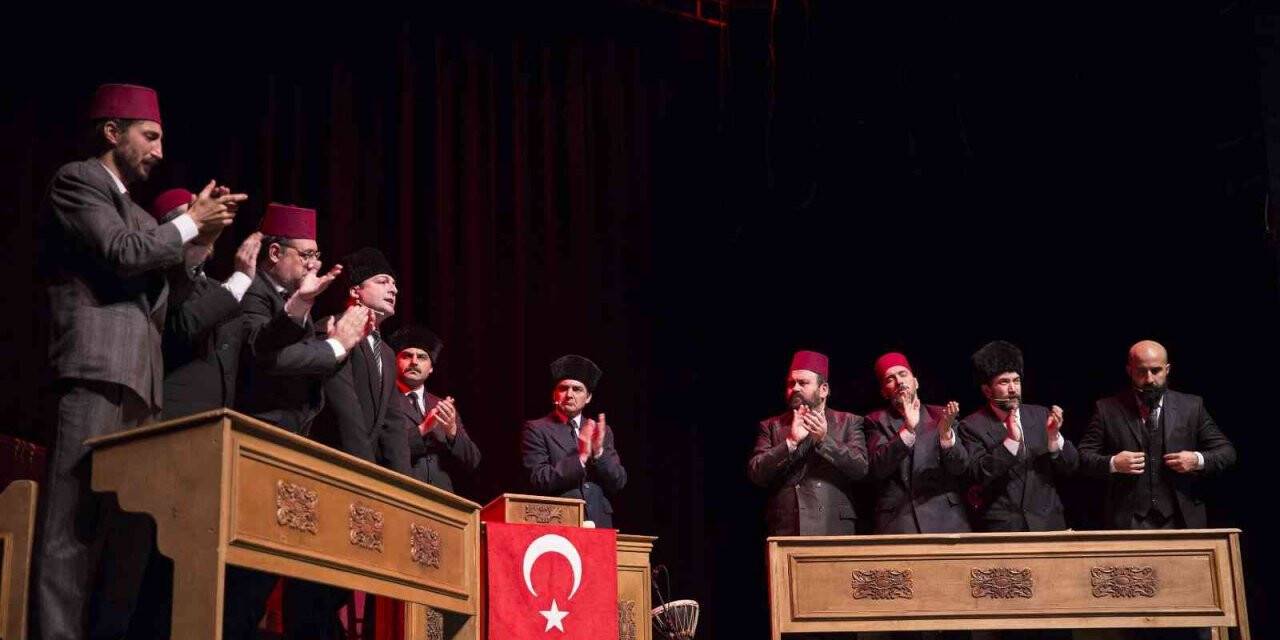 Milli şaire duygusal anma