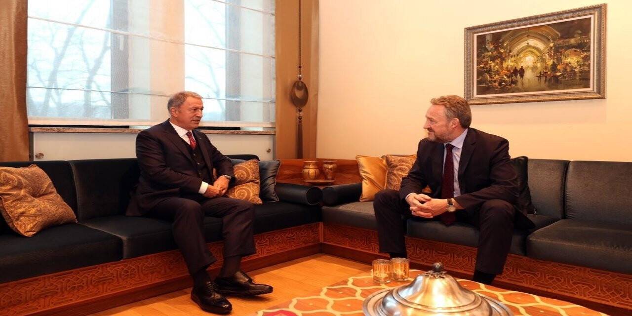 Bakan Akar’dan Saraybosna Büyükelçiliği’ne ziyaret