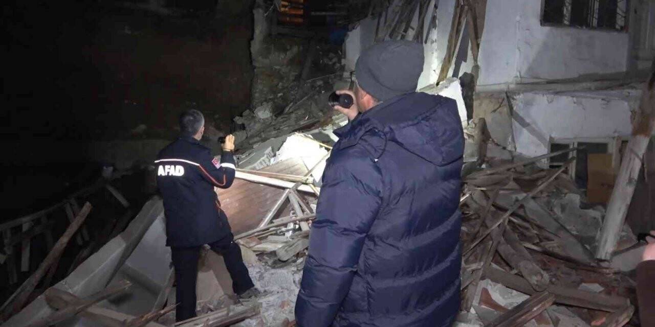 Kırıkkale’de iki katlı metruk bina çöktü