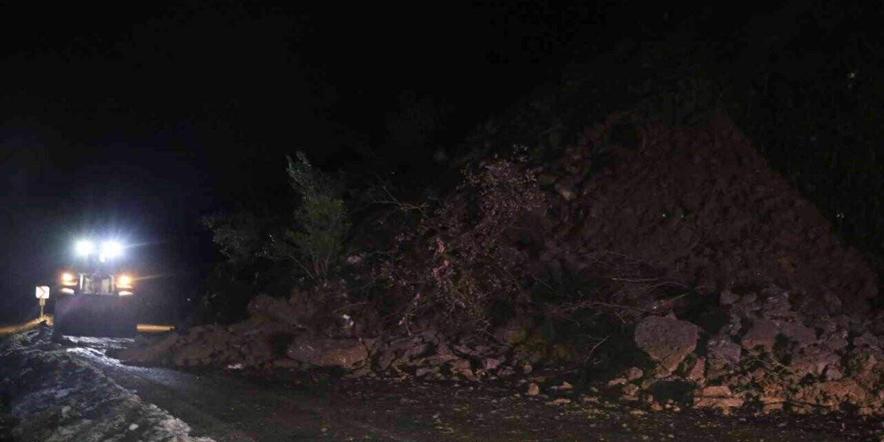 Zonguldak Ankara Karayolu heyelan nedeniyle trafiğe kapandı