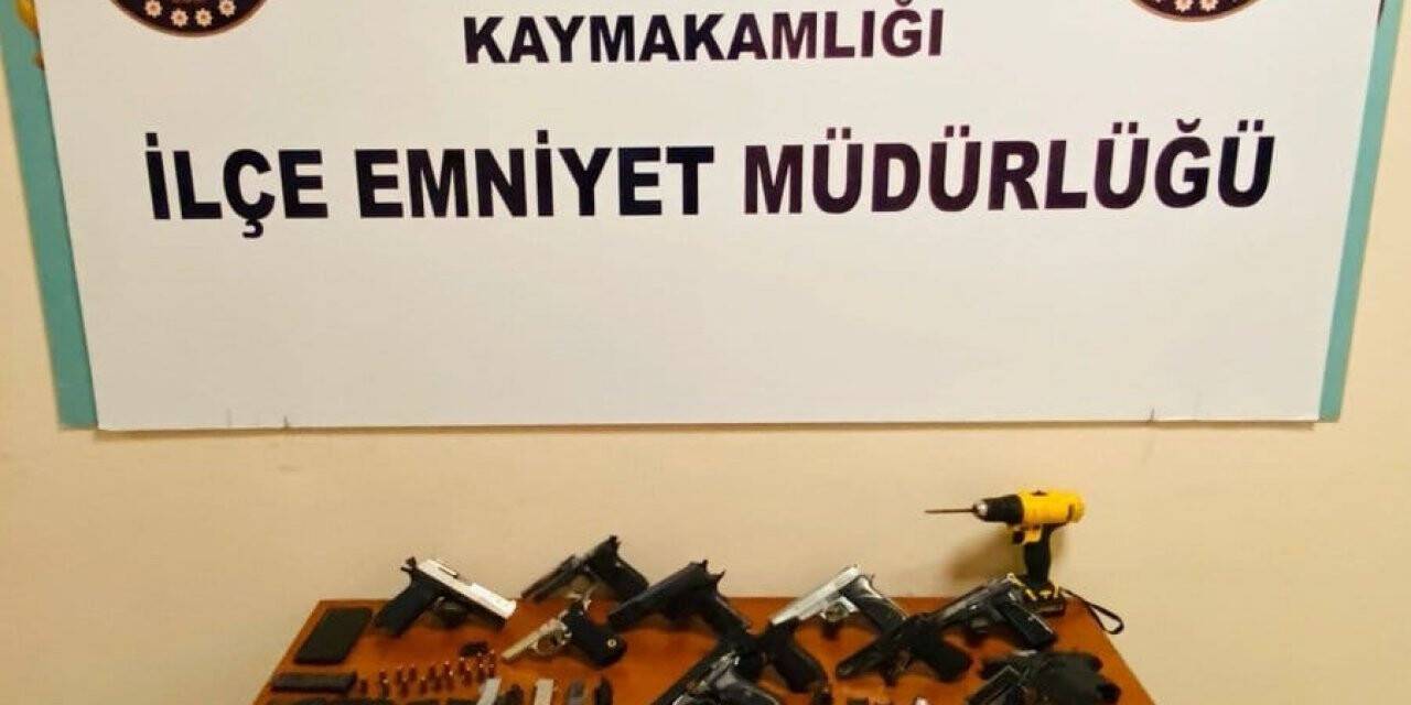 Silah kaçakçılarına operasyon: 25 kişi tutuklandı