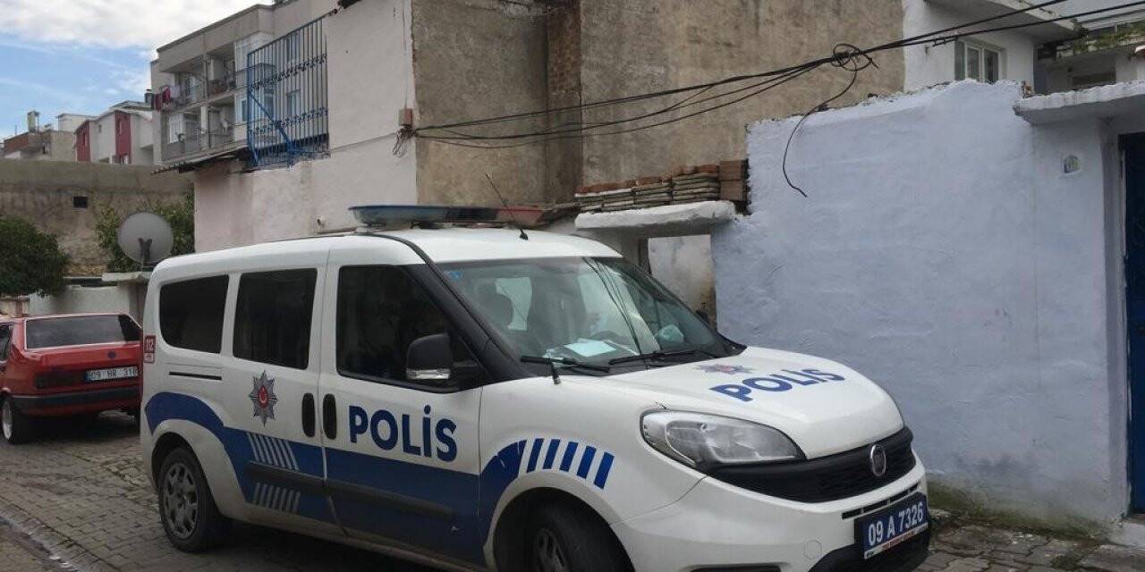 Yemek vermeye gelen yakını tarafından ölü bulundu