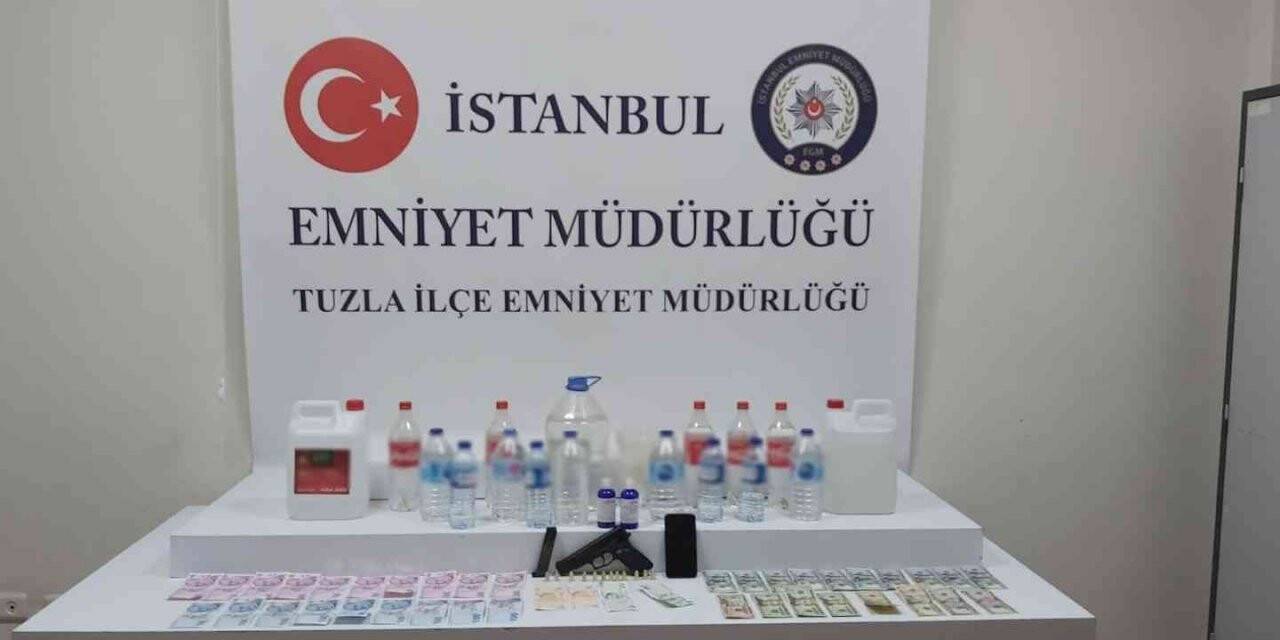 Tuzla’da sahte alkol imalatı ve satışının yapıldığı iş yerine operasyon