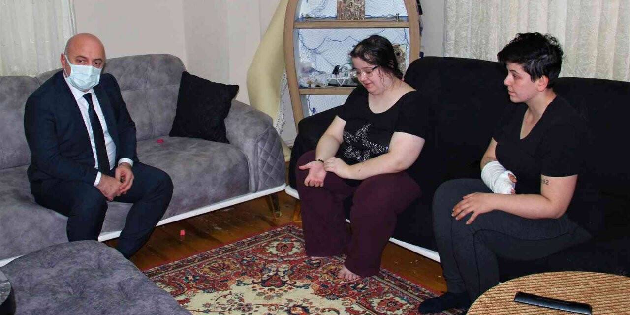 Başkan Bıyık, darp edilen kadın kuryeyi ziyaret etti